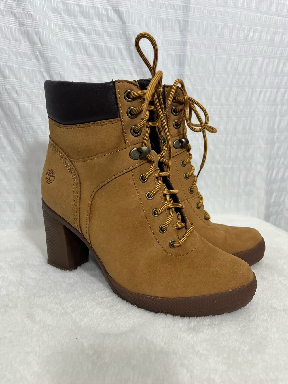 Timberland Women's Size 7 Camdale Field Boot Lace Up Brown
